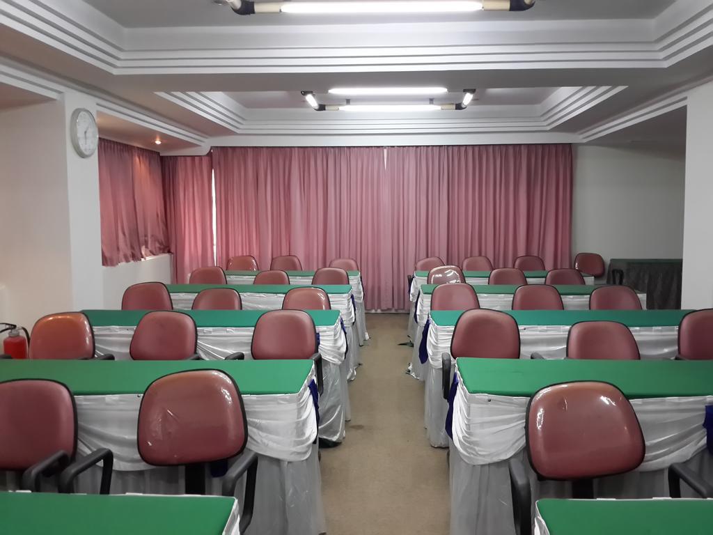 Reddoorz Plus Near Kebayoran Baru Blok S จาการ์ตา ภายนอก รูปภาพ